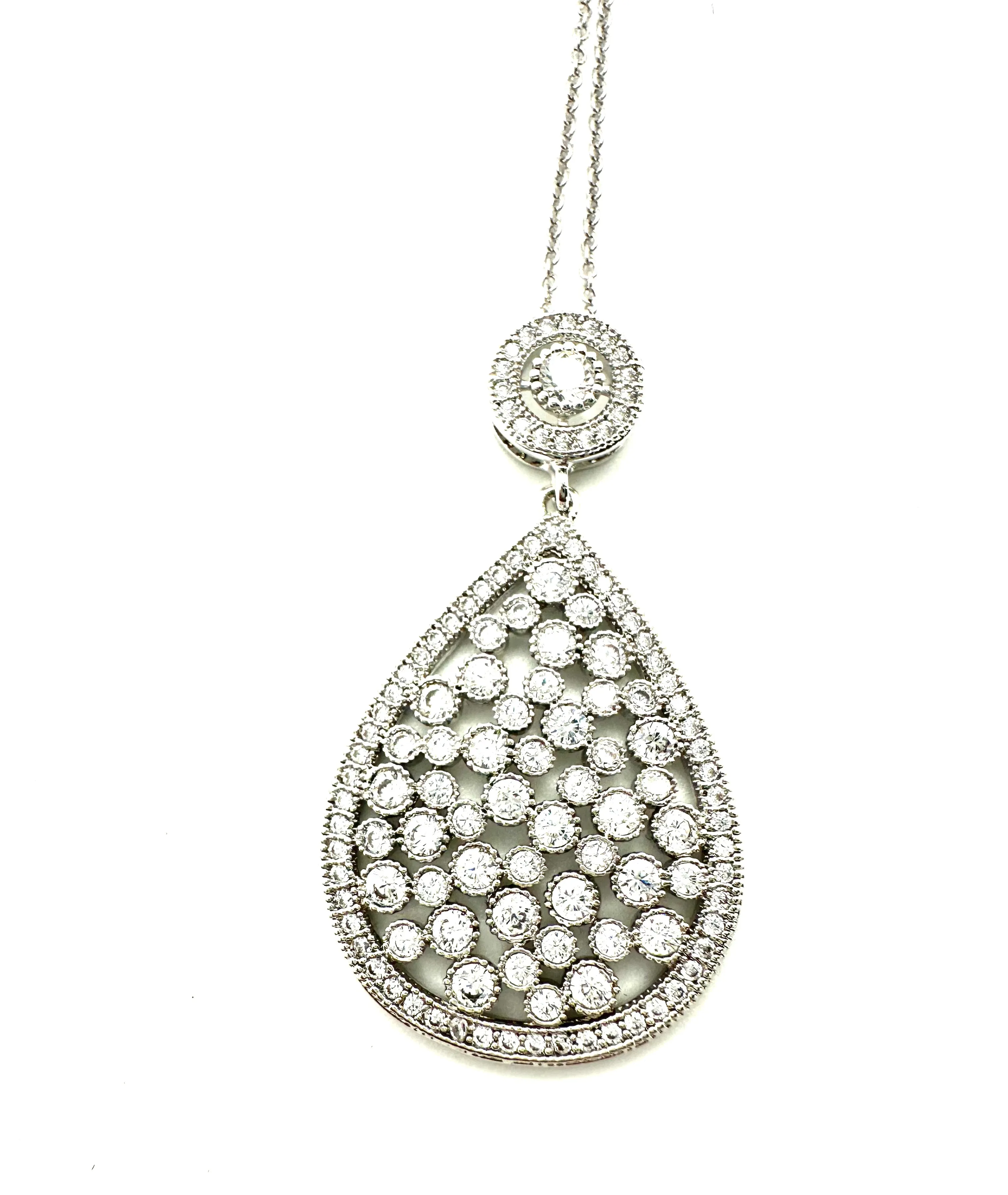 Micro Drops Teardrop Necklace