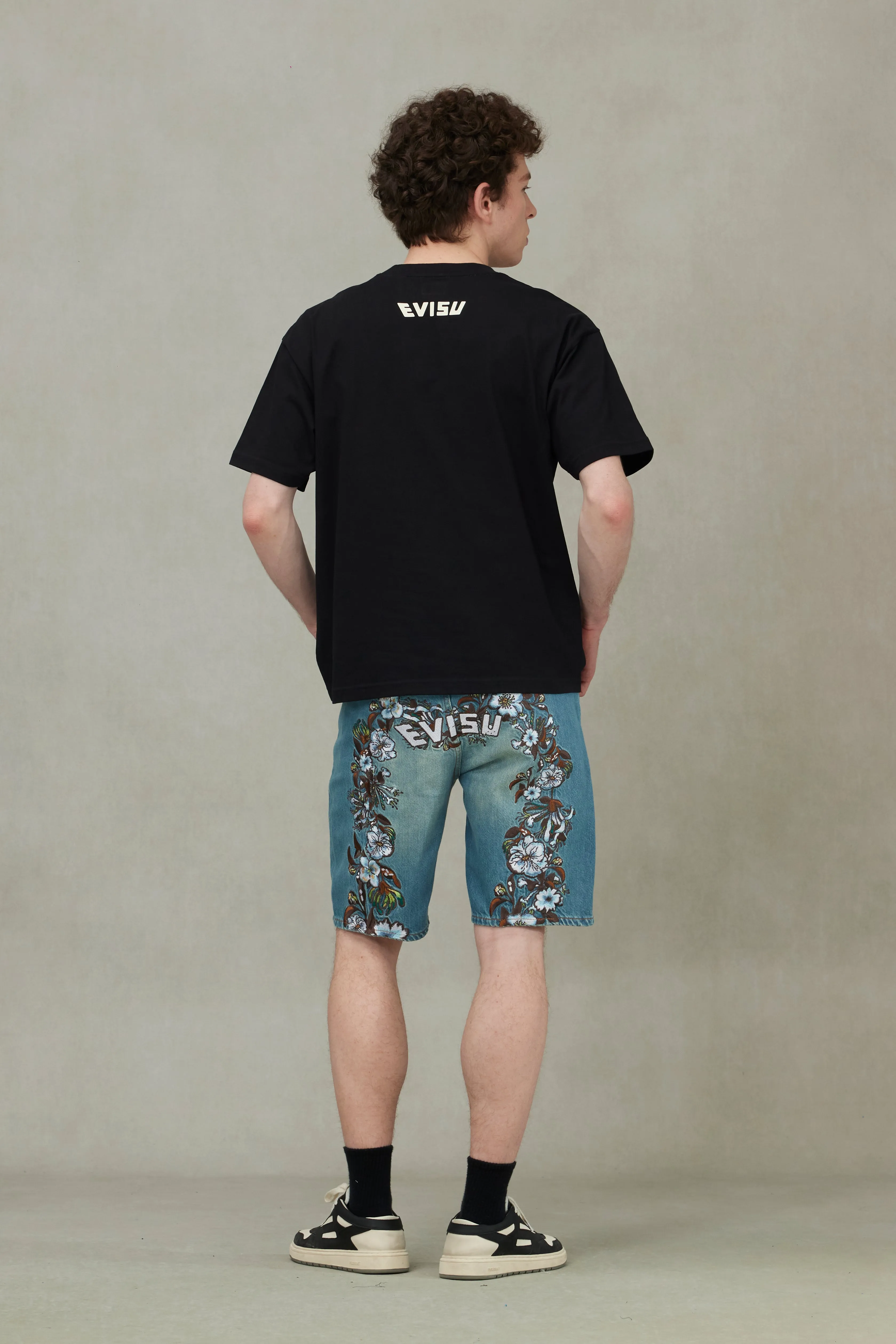 Playful Seagull Embroidery Relax Fit T-Shirt